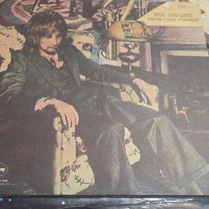 Vintage Vinyl Record - Rod Stewart 'Never A Dull Moment' (Brown/Tan Sleeve)
